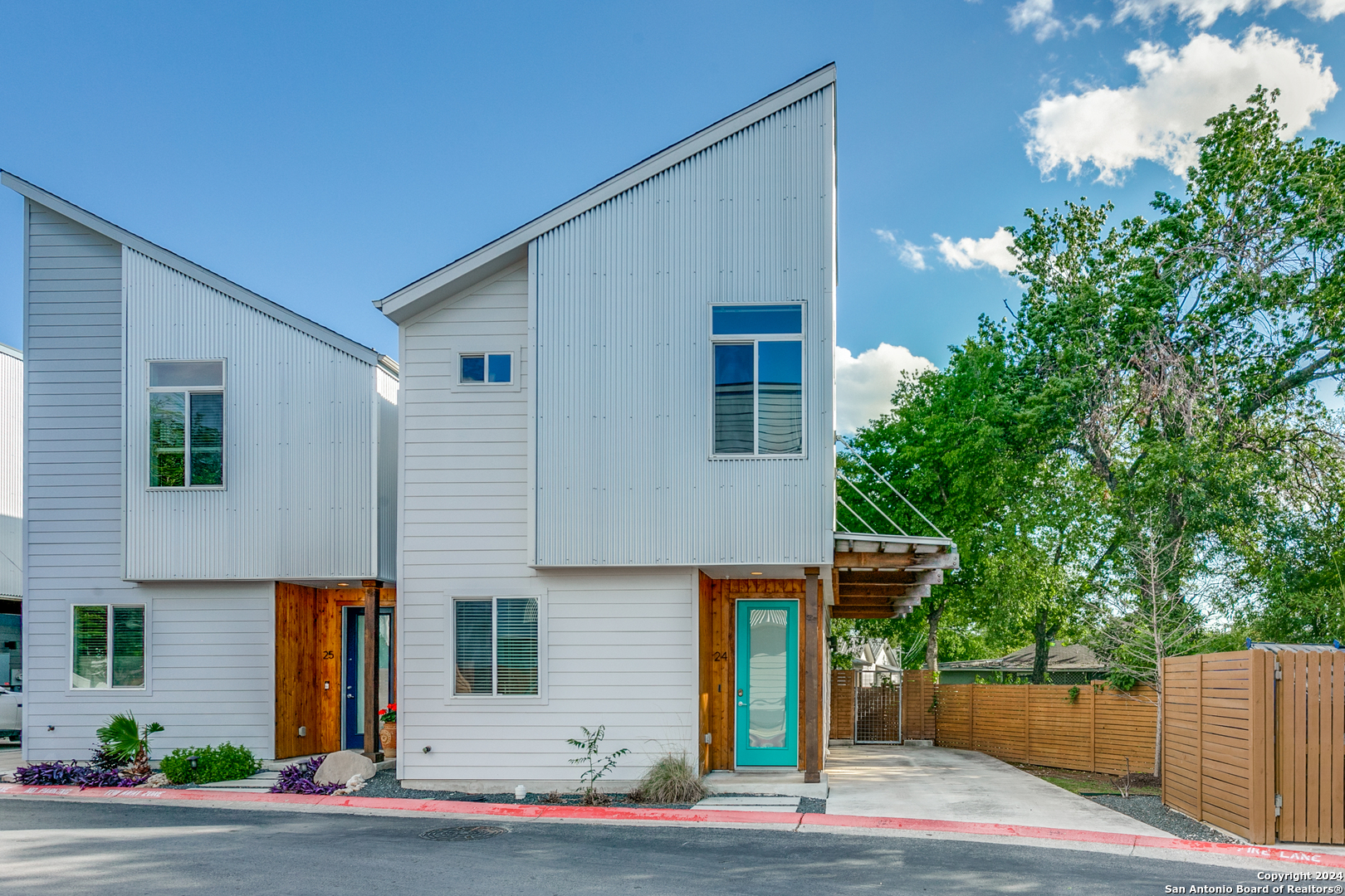 330 Clay San Antonio TX 78204