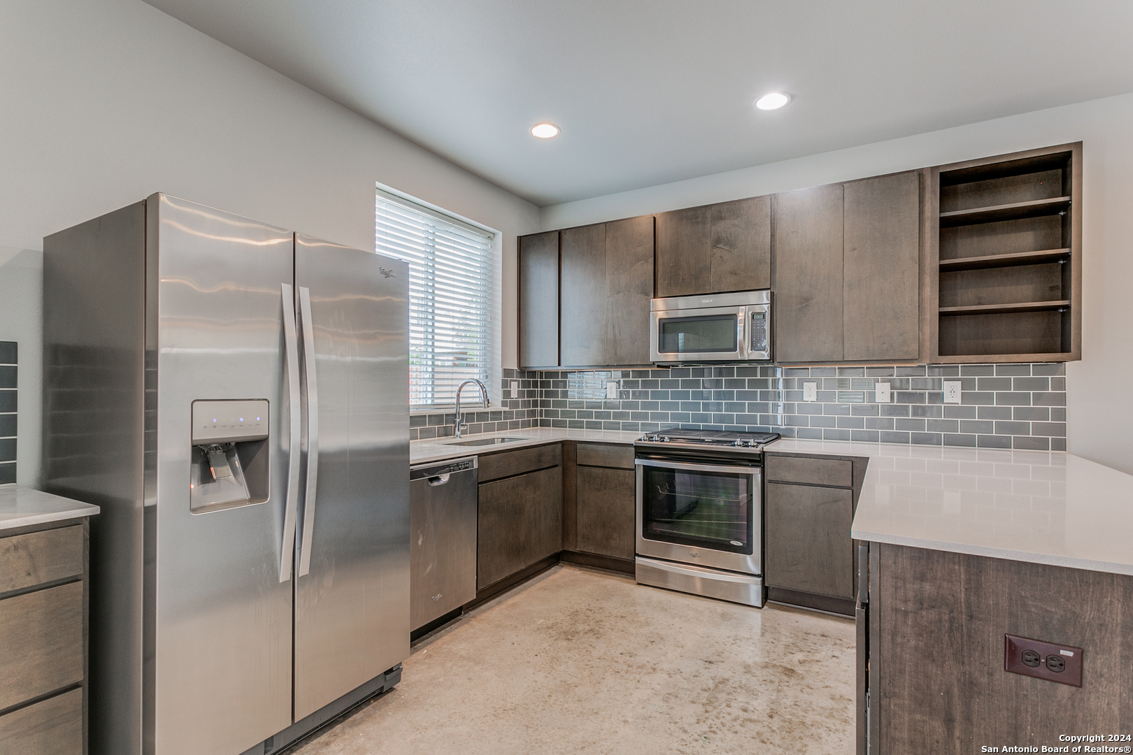 330 Clay San Antonio TX 78204