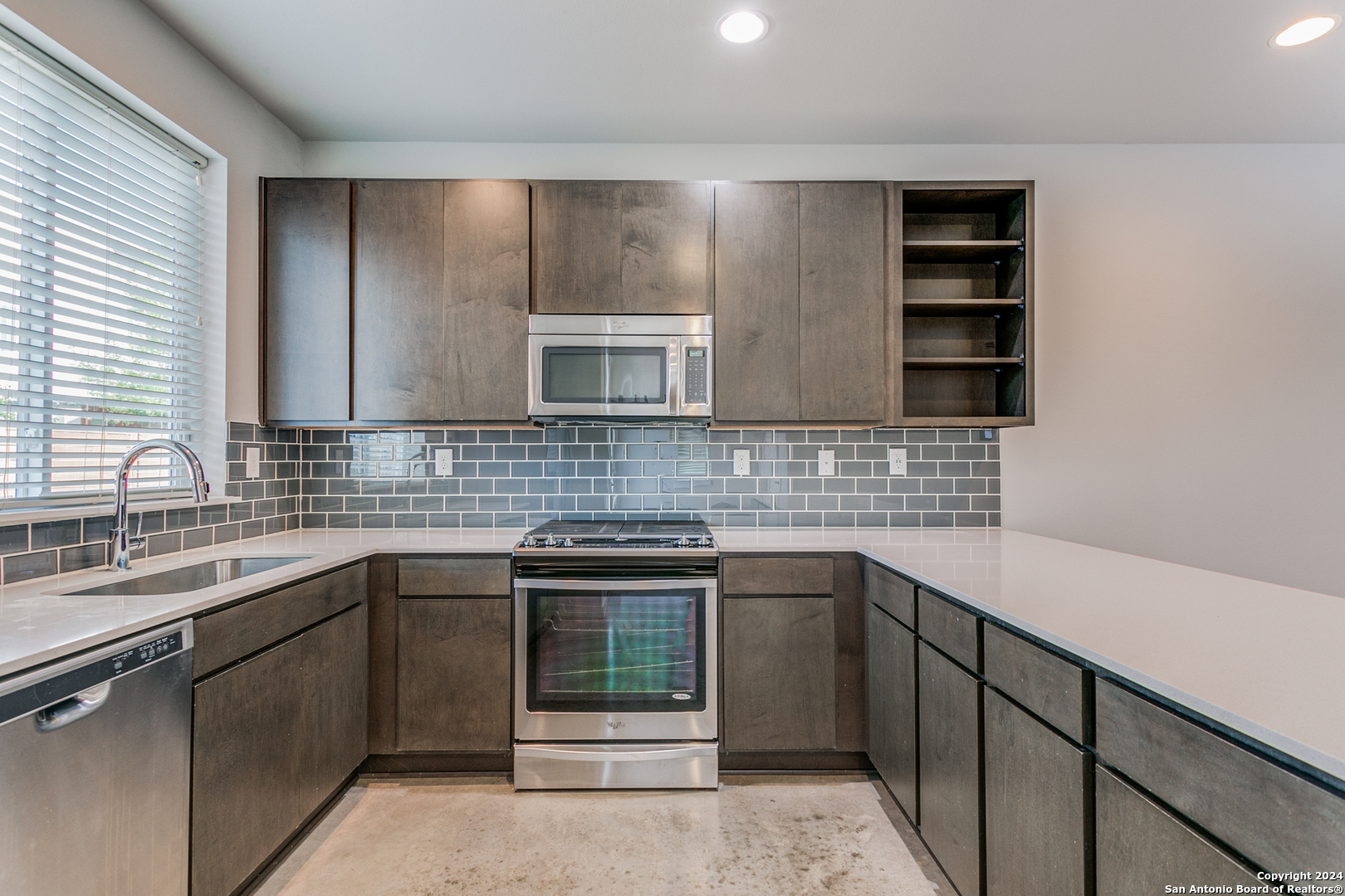 330 Clay San Antonio TX 78204