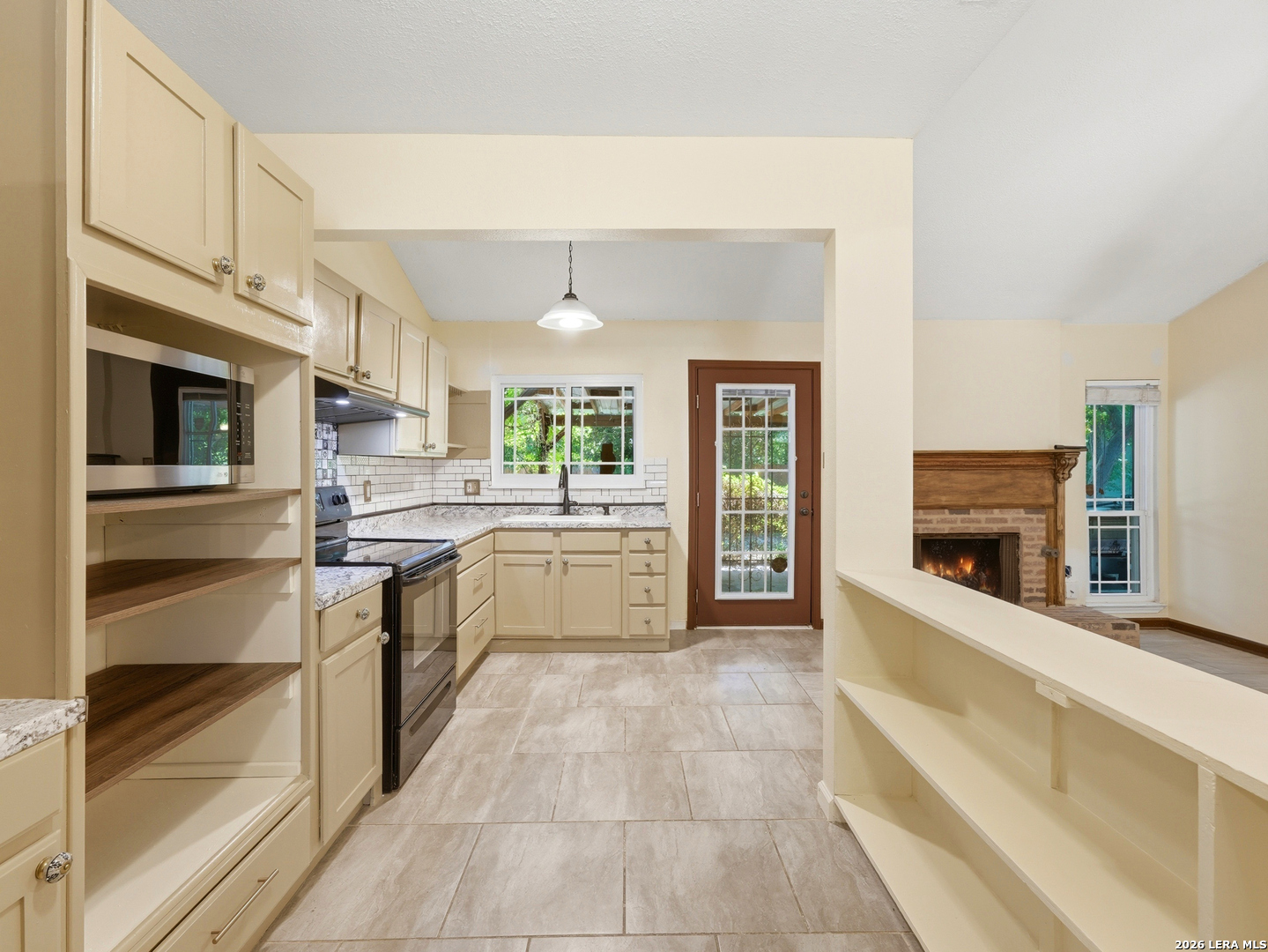 1114 Churing San Antonio TX 78245