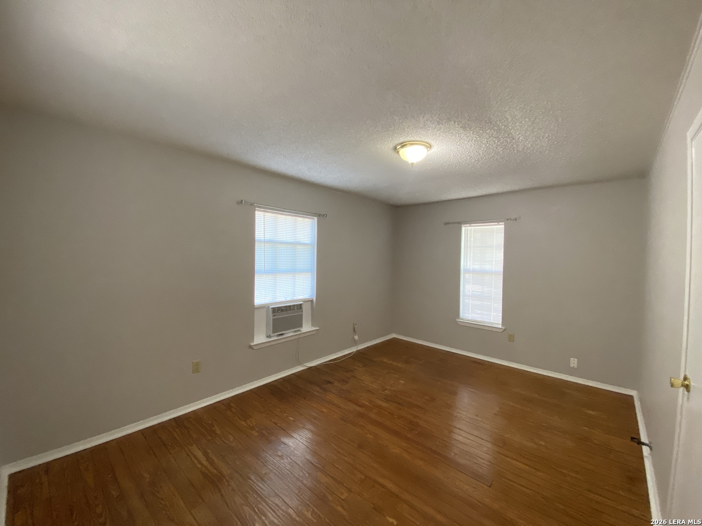 607 San Antonio Street Pleasanton TX 78064