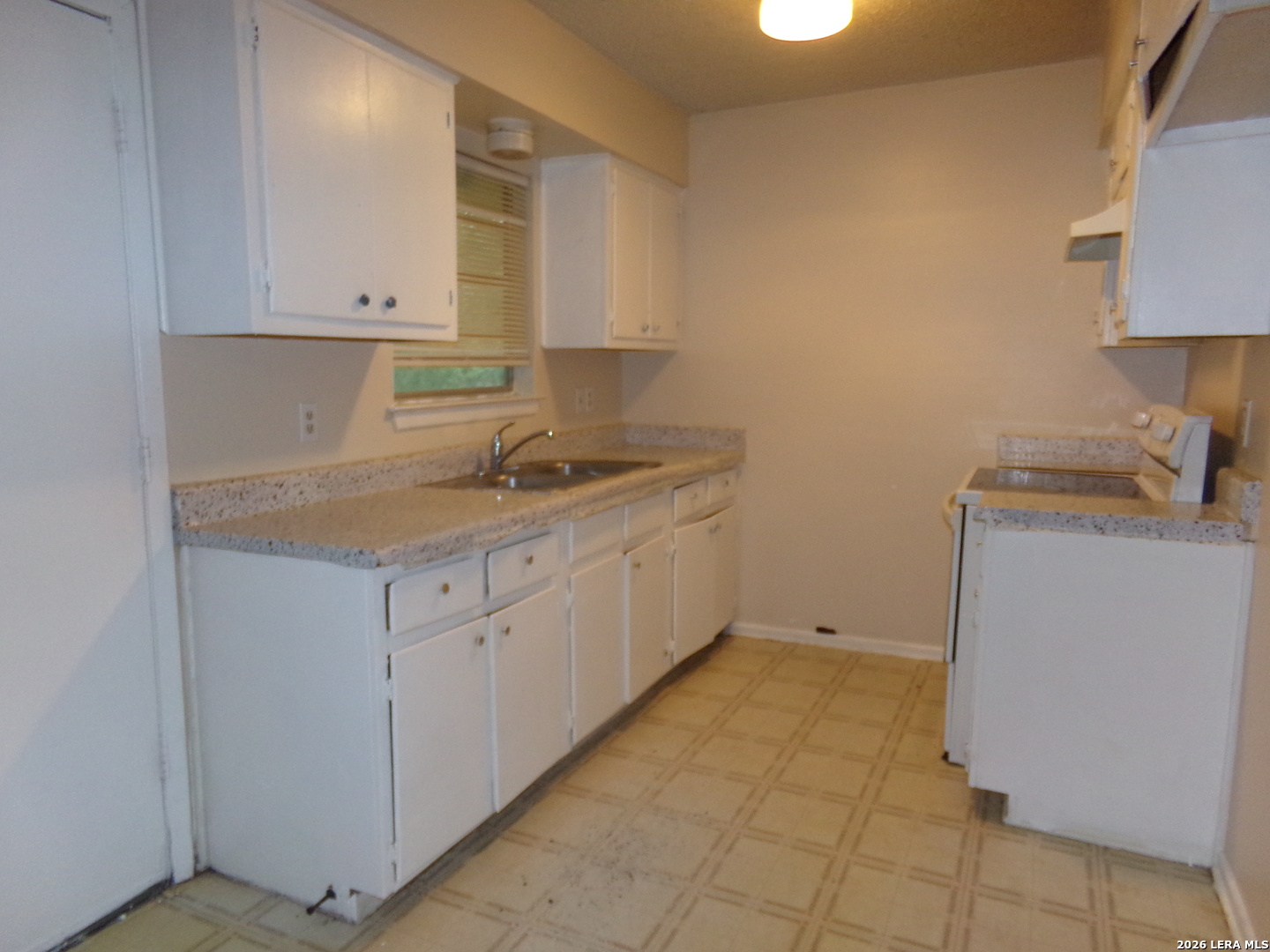 5819 Castle Lake San Antonio TX 78218