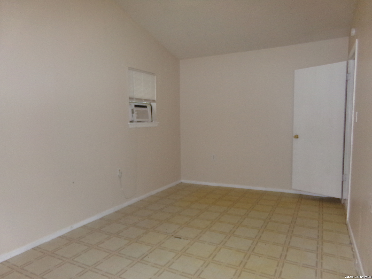 5819 Castle Lake San Antonio TX 78218