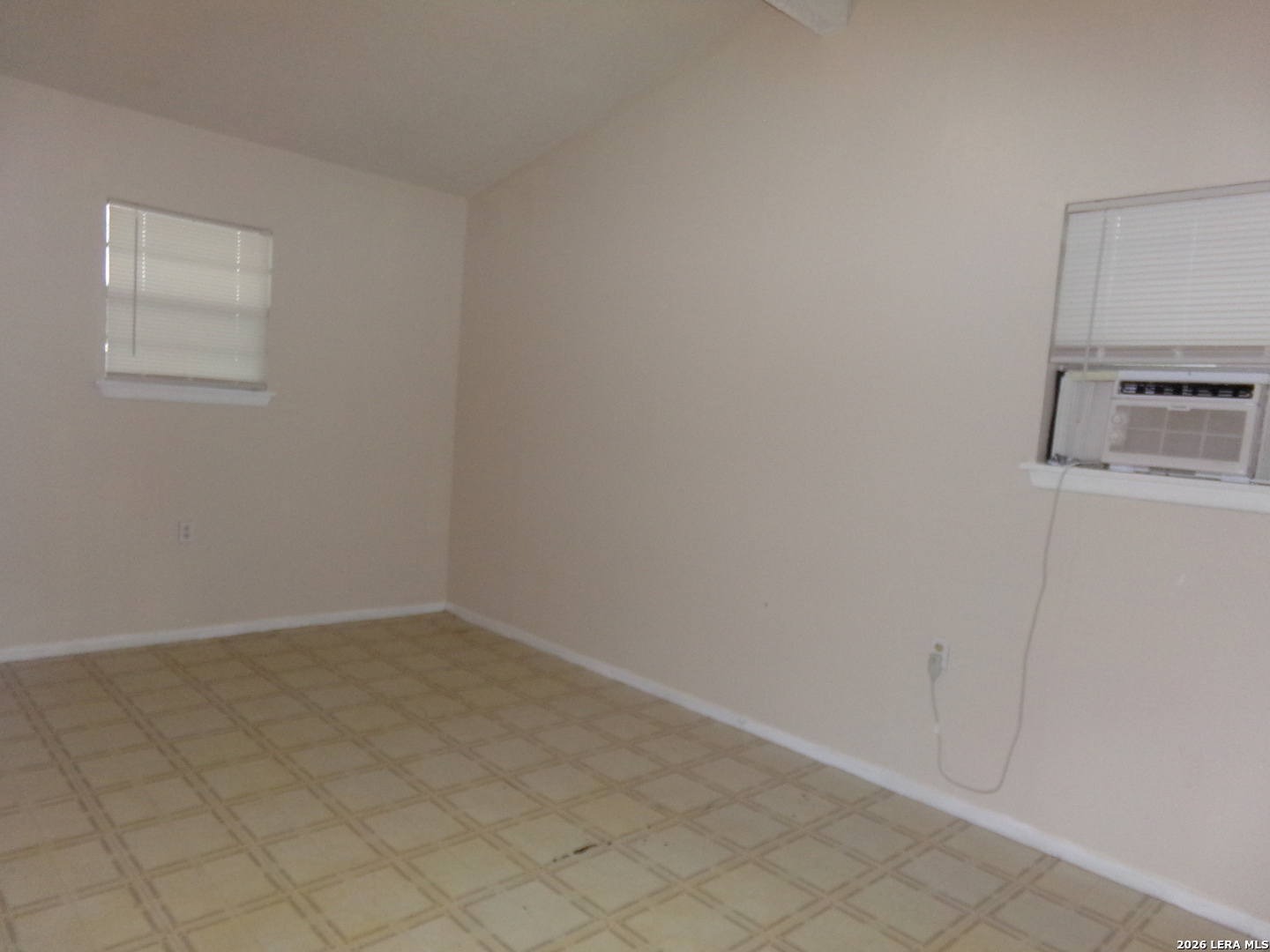 5819 Castle Lake San Antonio TX 78218