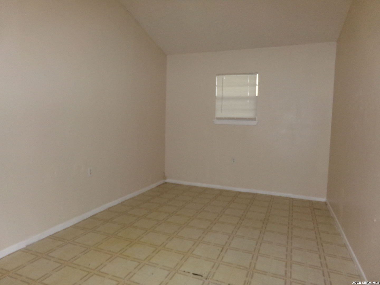 5819 Castle Lake San Antonio TX 78218