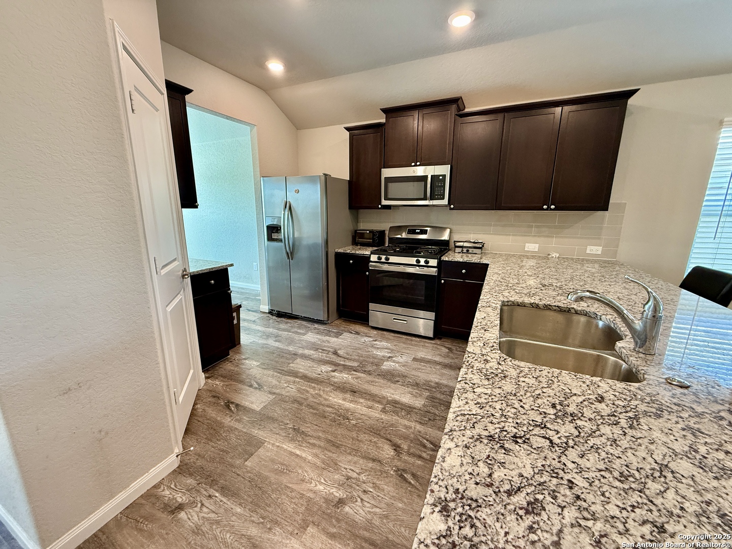 807 Blue Landing San Antonio TX 78221