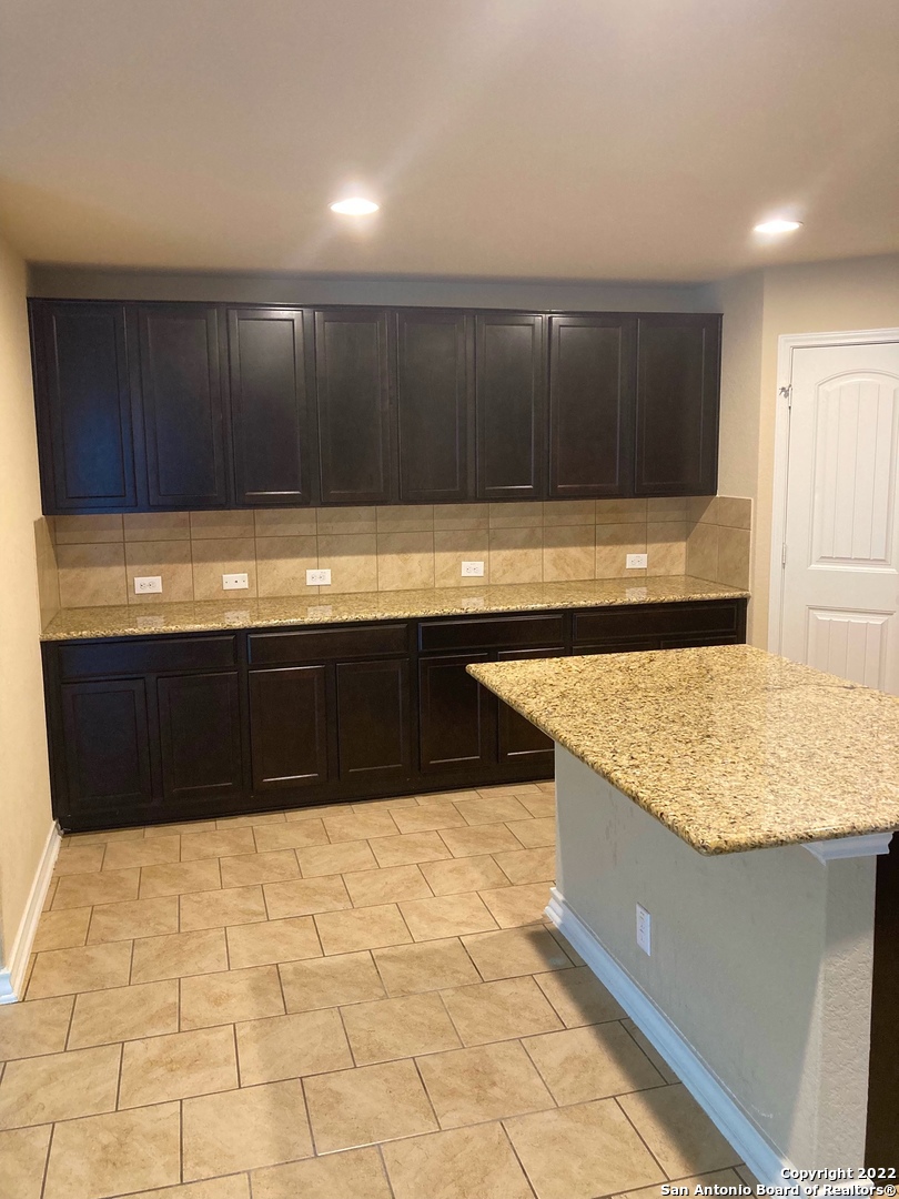 6007 Red Rose San Antonio TX 78244