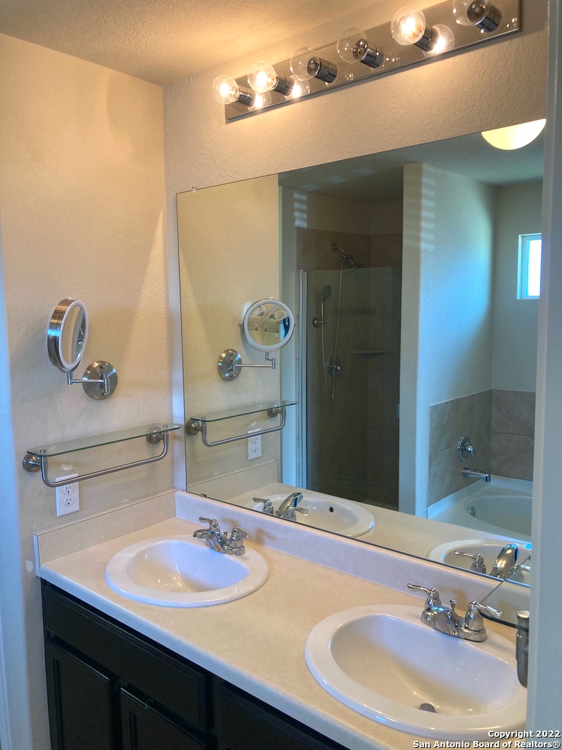 6007 Red Rose San Antonio TX 78244