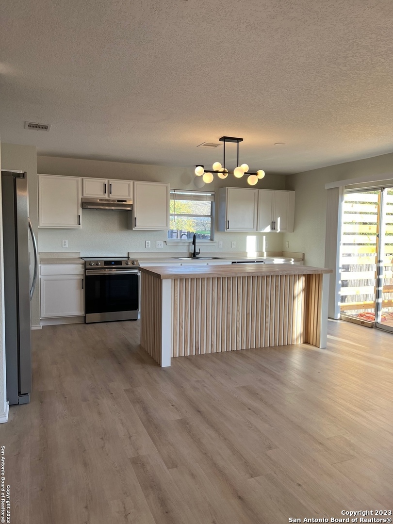 126 Agency Oaks San Antonio TX 78249
