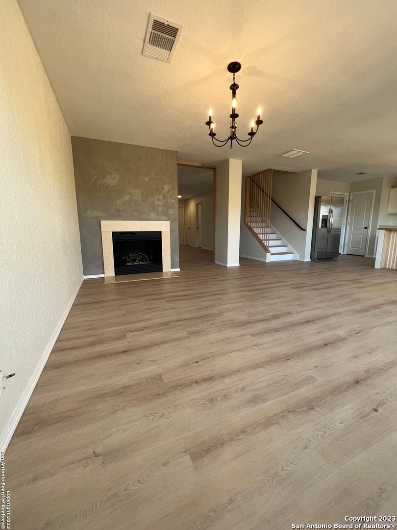 126 Agency Oaks San Antonio TX 78249