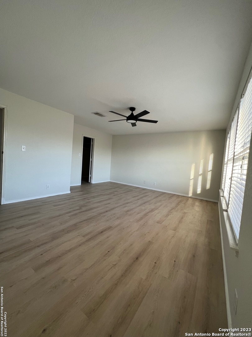 126 Agency Oaks San Antonio TX 78249