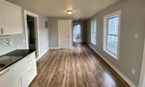 433 Kayton San Antonio TX 78210