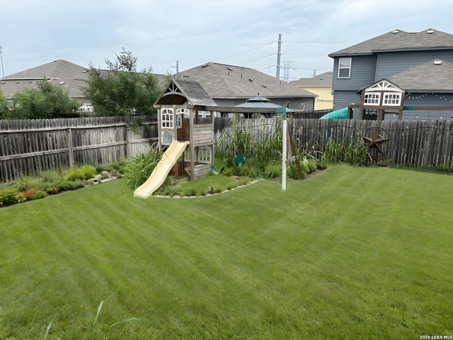 1810 Golden Maple San Antonio TX 78245