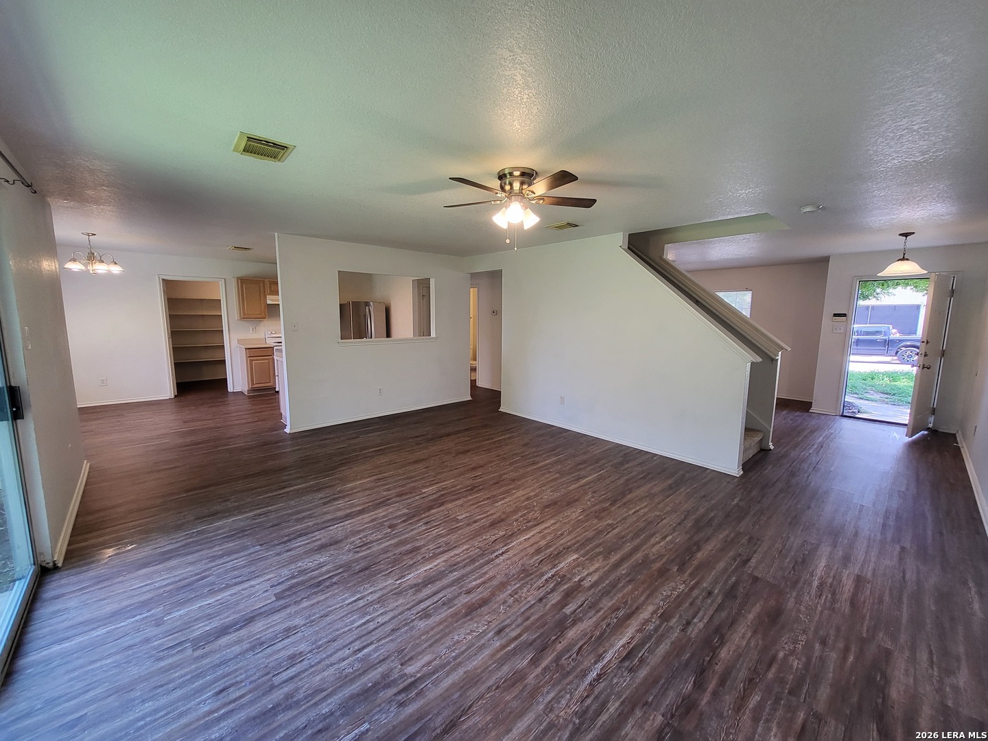 10831 Larson Cavern San Antonio TX 78254