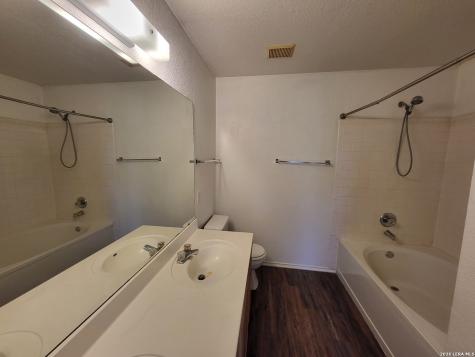 10831 Larson Cavern San Antonio TX 78254