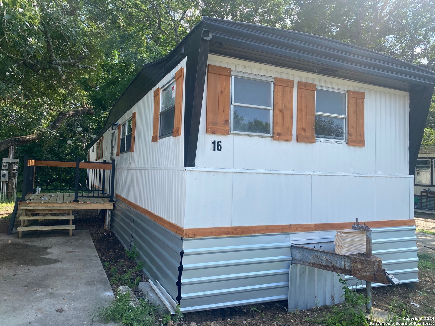 1311 W Hein Road San Antonio TX 78220
