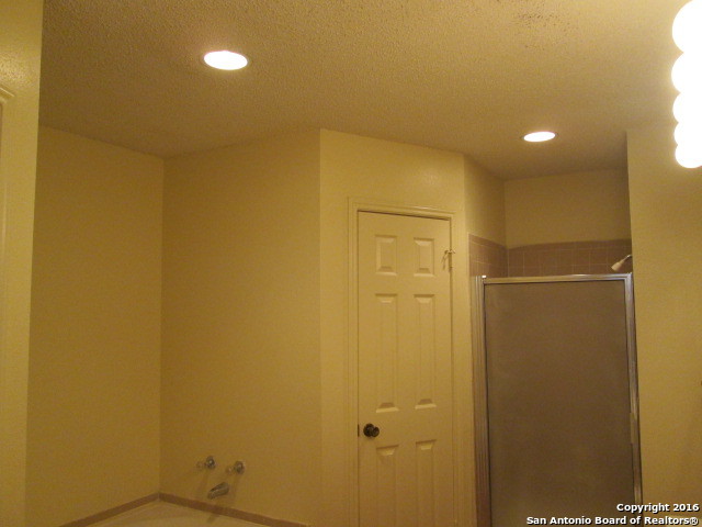 7511 Longing Trail San Antonio TX 78244