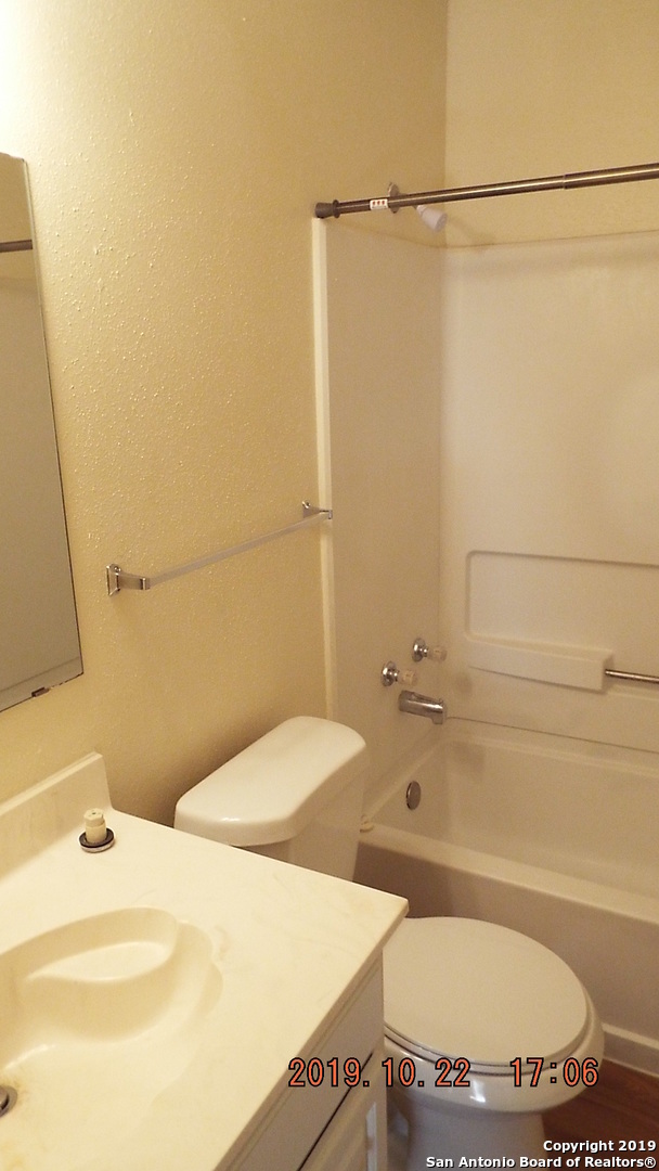 7511 Longing Trail San Antonio TX 78244