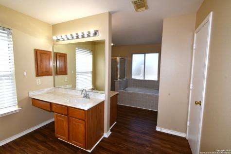 8834 Ridgefront San Antonio TX 78250