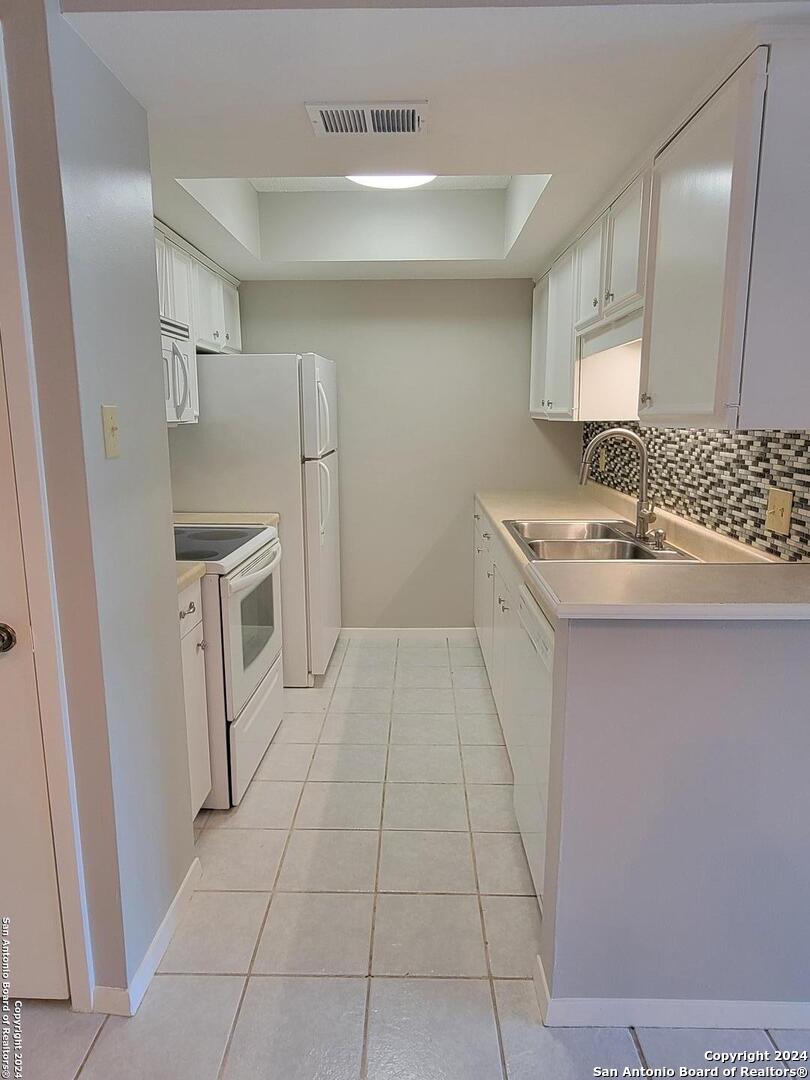 2300 Nacogdoches Road San Antonio TX 78209