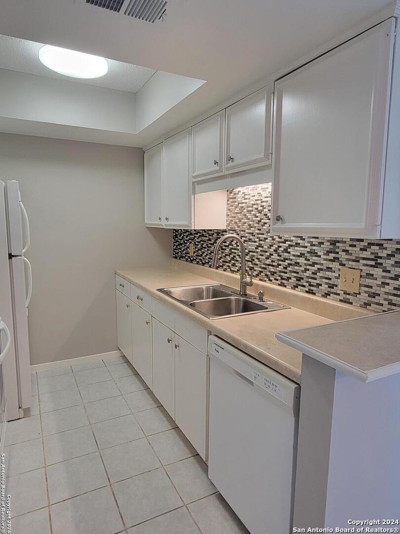 2300 Nacogdoches Road San Antonio TX 78209