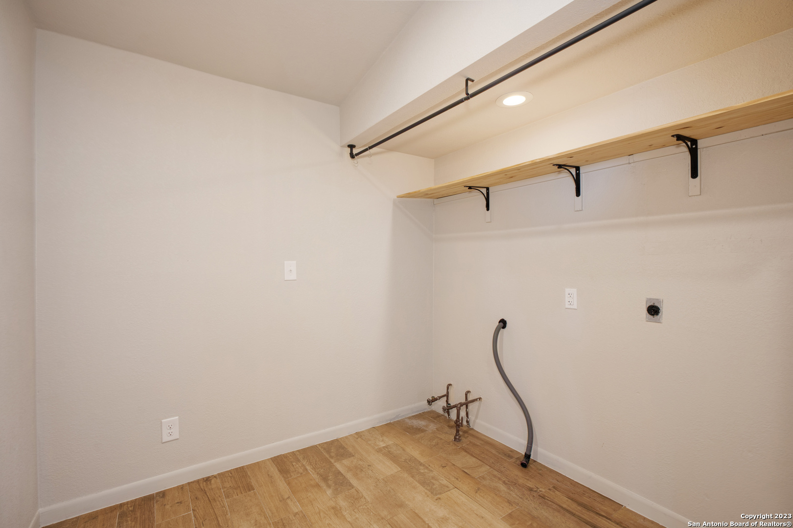 431 Irvington Drive San Antonio TX 78209