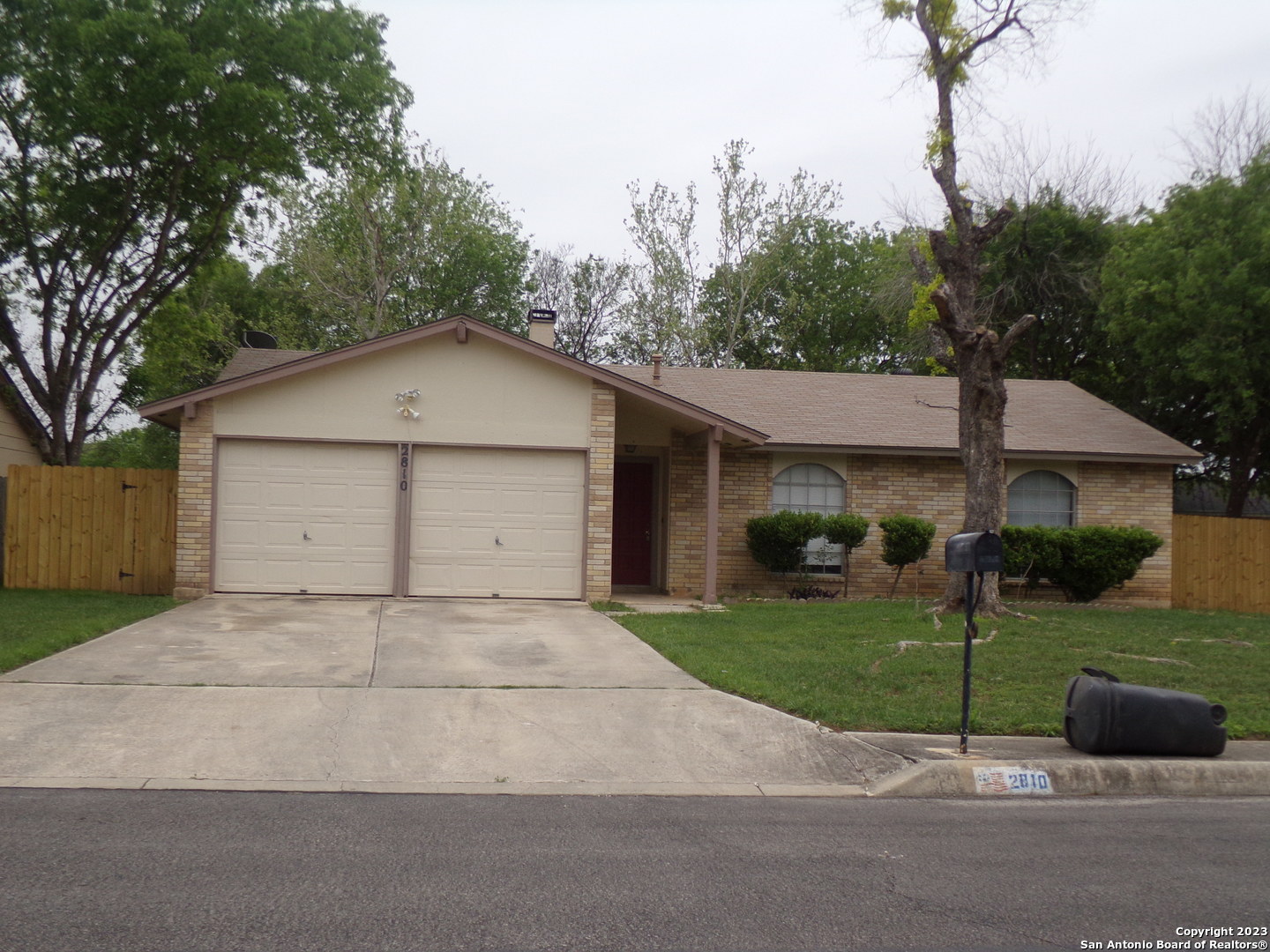 2810 Meadow River Street San Antonio TX 78251