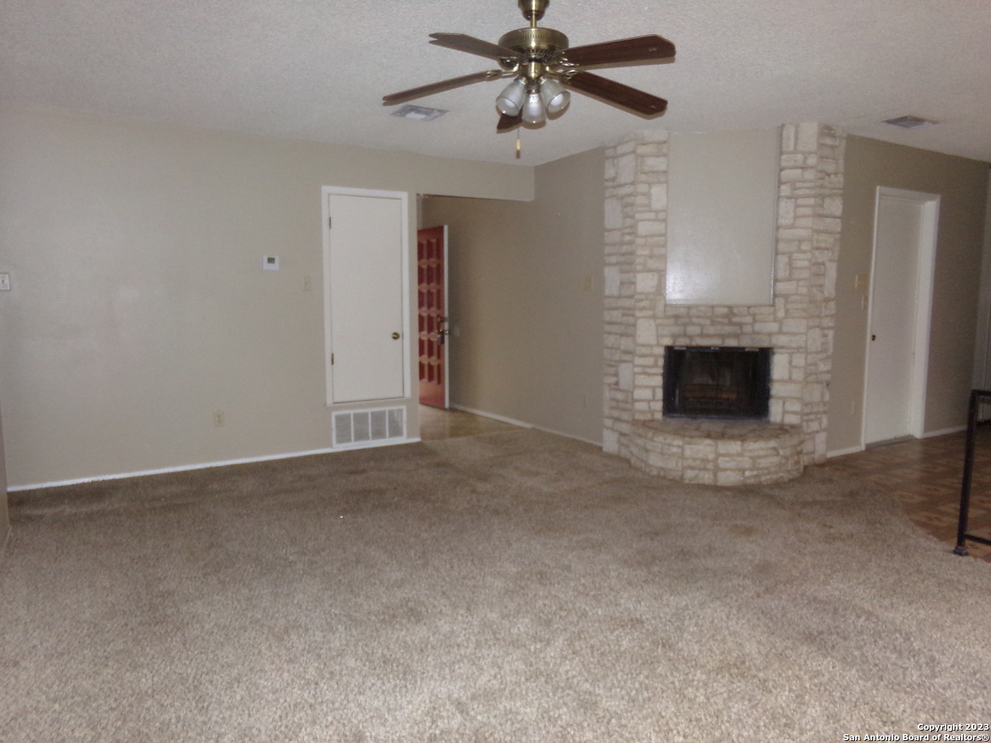 2810 Meadow River Street San Antonio TX 78251