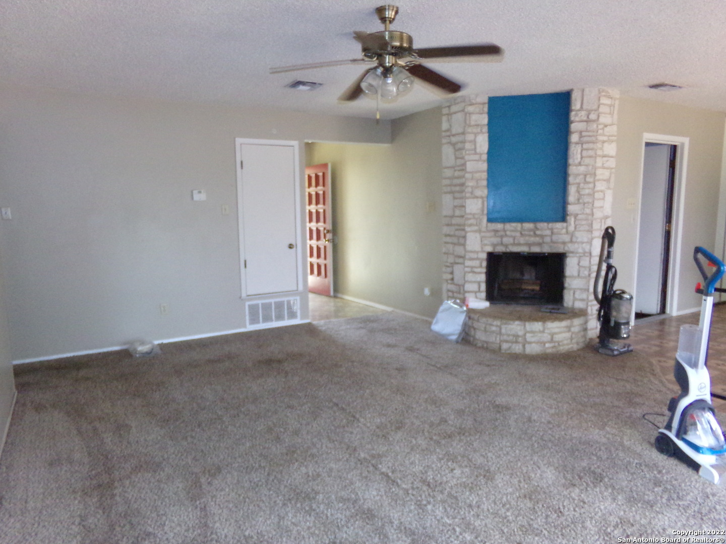 2810 Meadow River Street San Antonio TX 78251