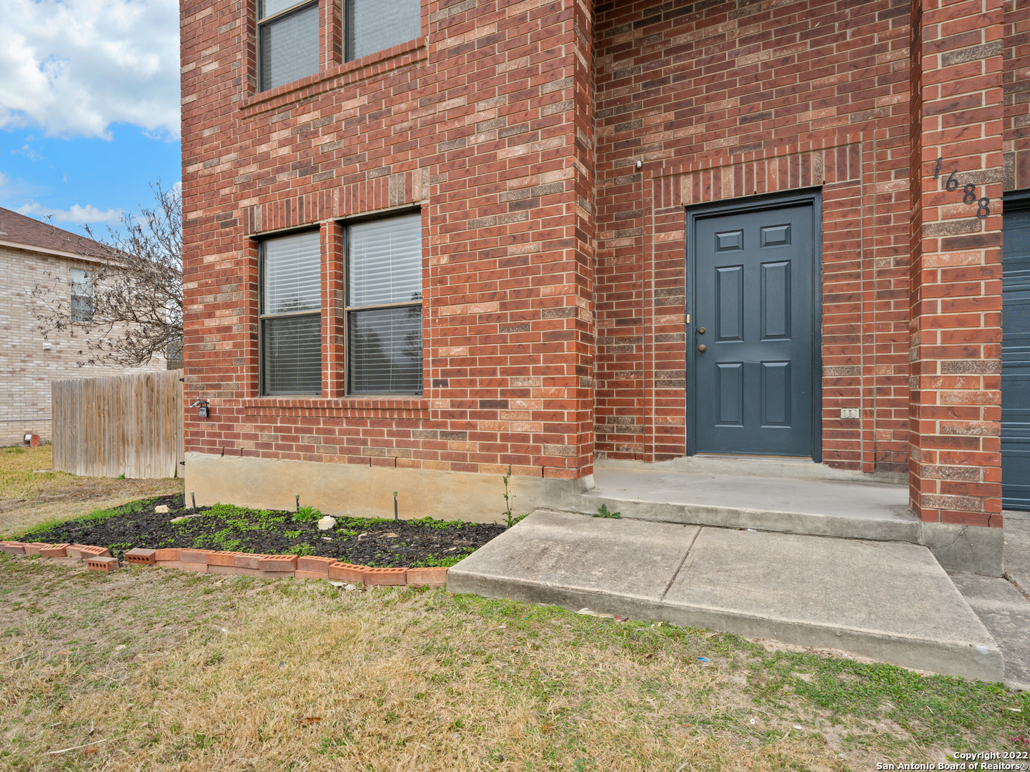1688 Fir Circle Schertz TX 78154