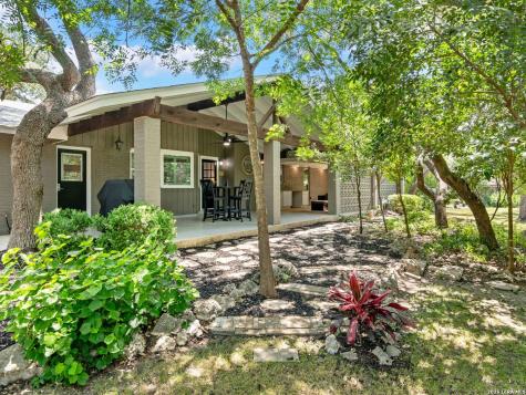 132 Wagon Trail Road Shavano Park TX 78231