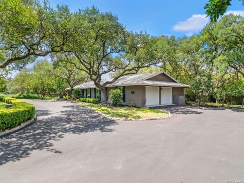 132 Wagon Trail Road Shavano Park TX 78231