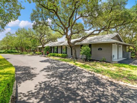 132 Wagon Trail Road Shavano Park TX 78231