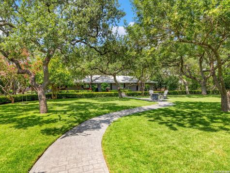 132 Wagon Trail Road Shavano Park TX 78231