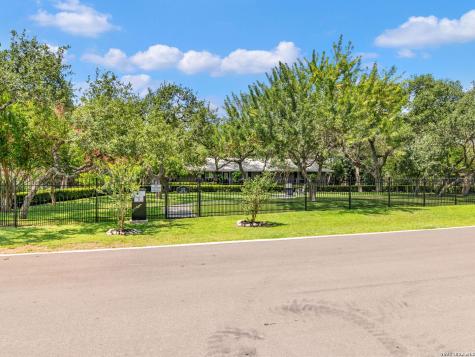 132 Wagon Trail Road Shavano Park TX 78231