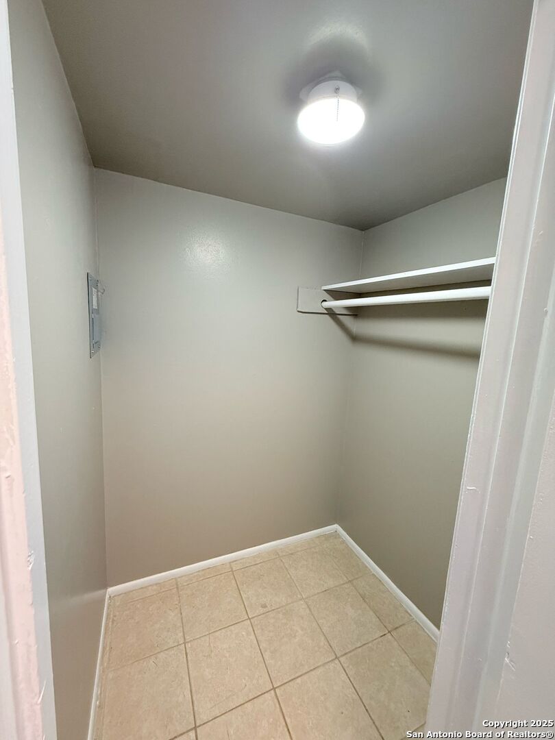 516 Gentleman Road San Antonio TX 78201