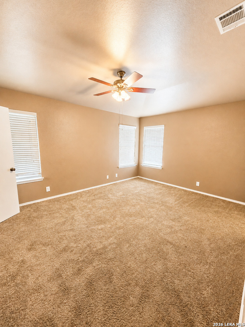 9006 Pinseeker Selma TX 78154