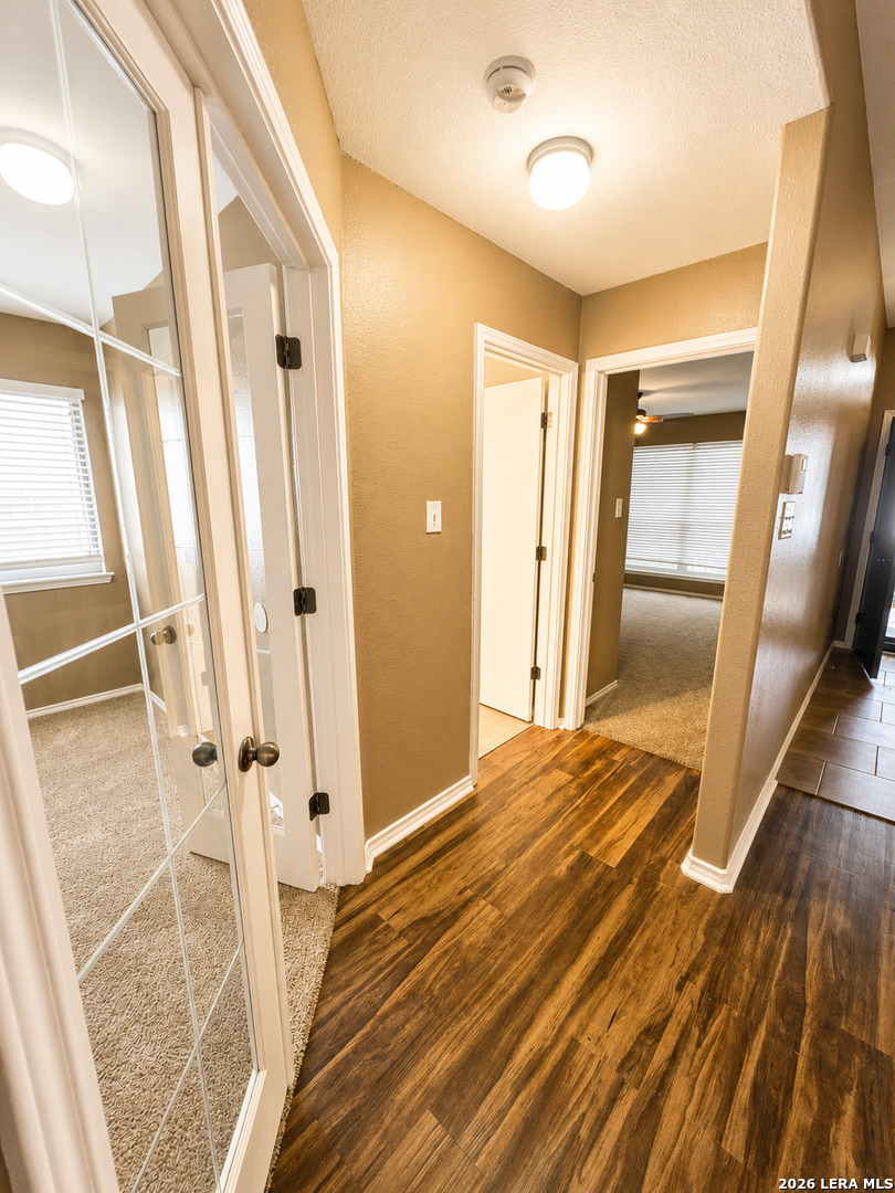 9006 Pinseeker Selma TX 78154
