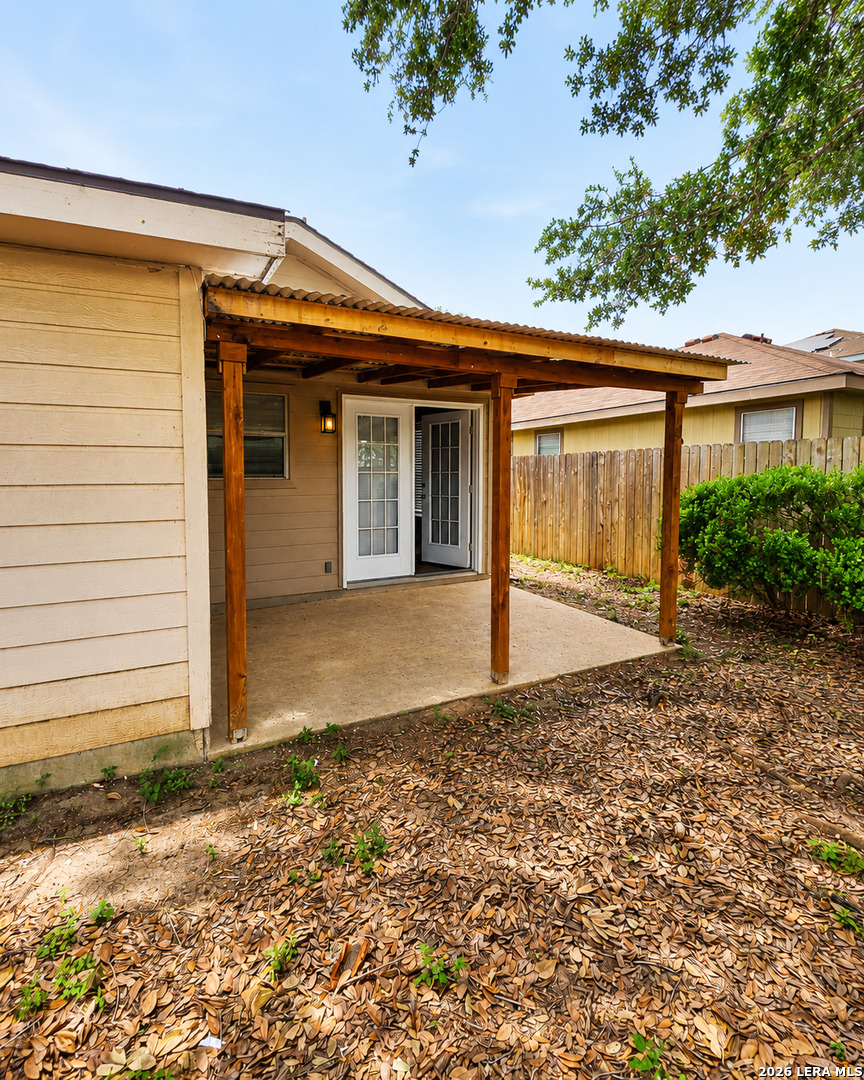 9006 Pinseeker Selma TX 78154