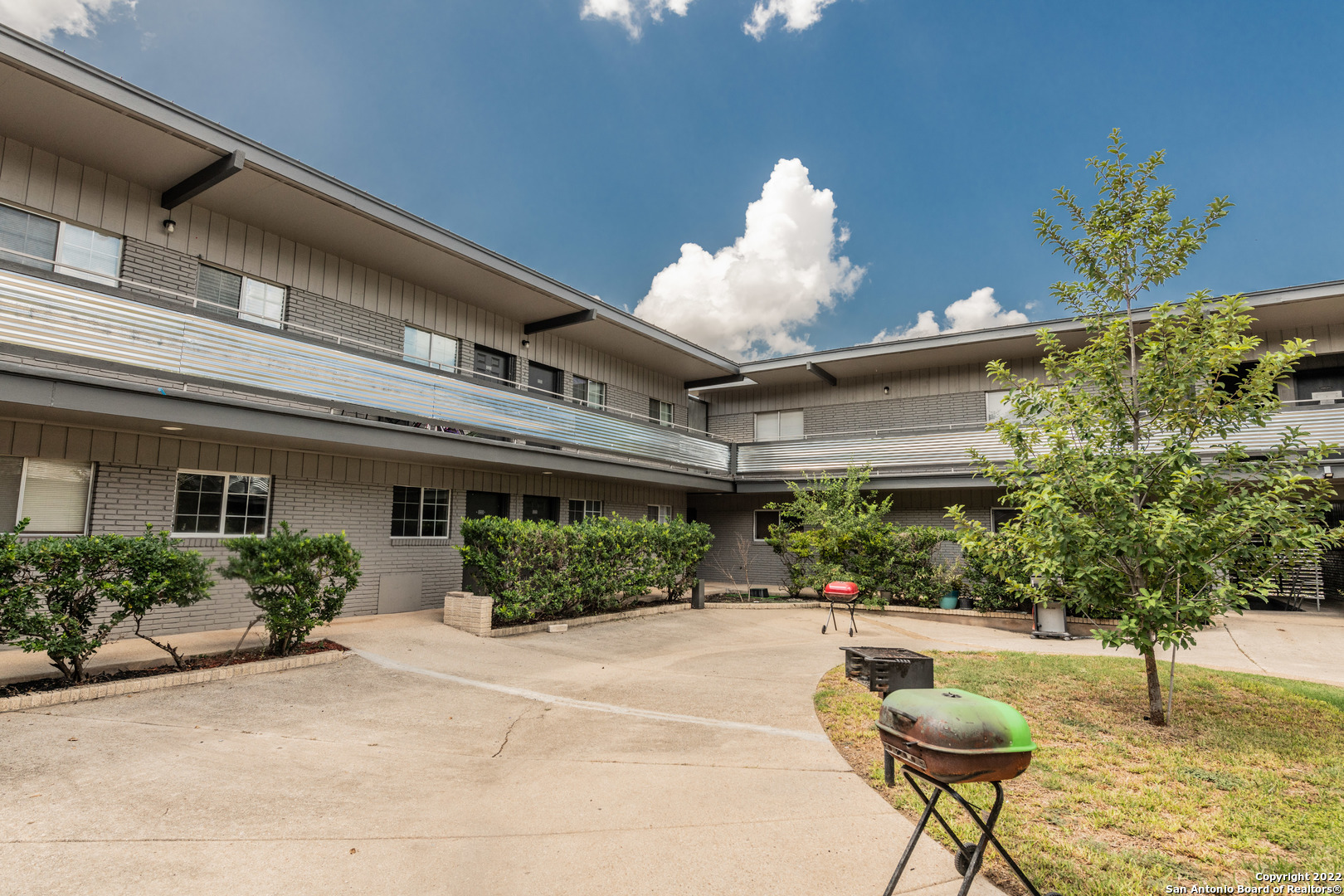 615 Vance Jackson San Antonio TX 78201