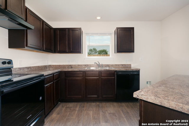 8103 Autares Glade San Antonio TX 78252