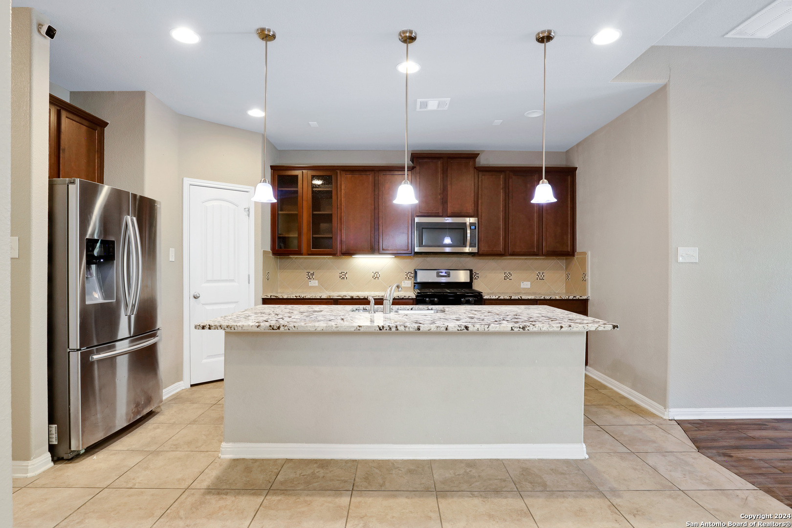 6611 Willow Farm San Antonio TX 78249