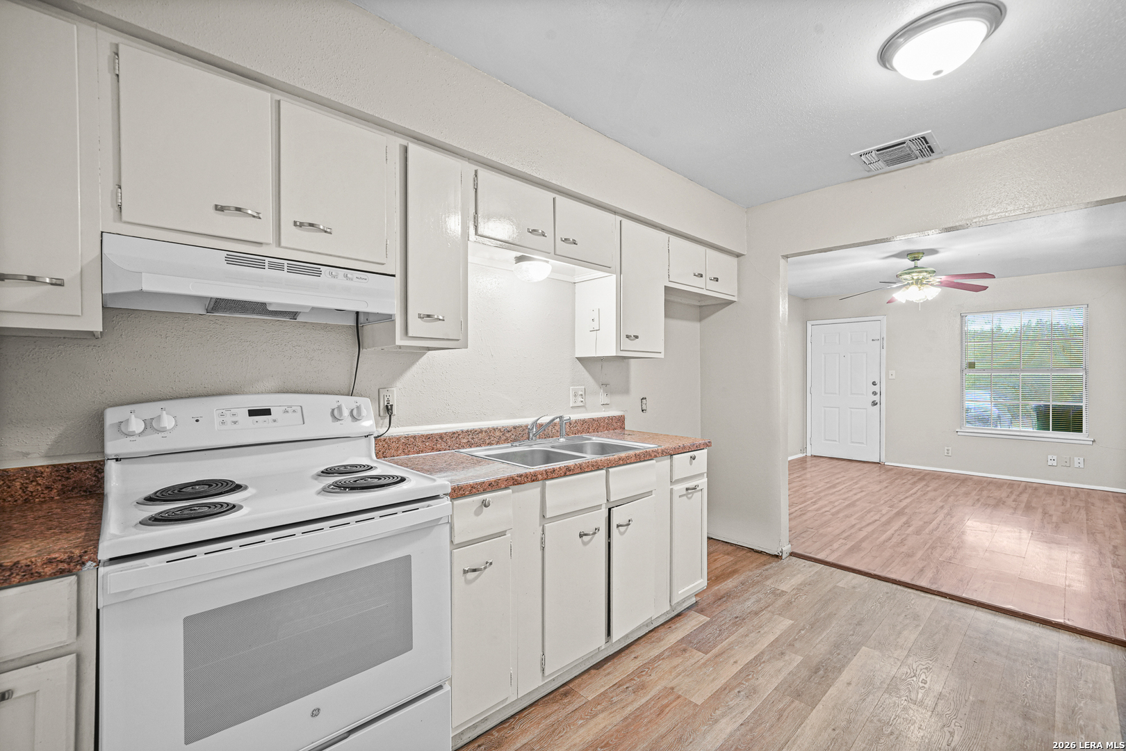 306 N Seguin Road Converse TX 78109