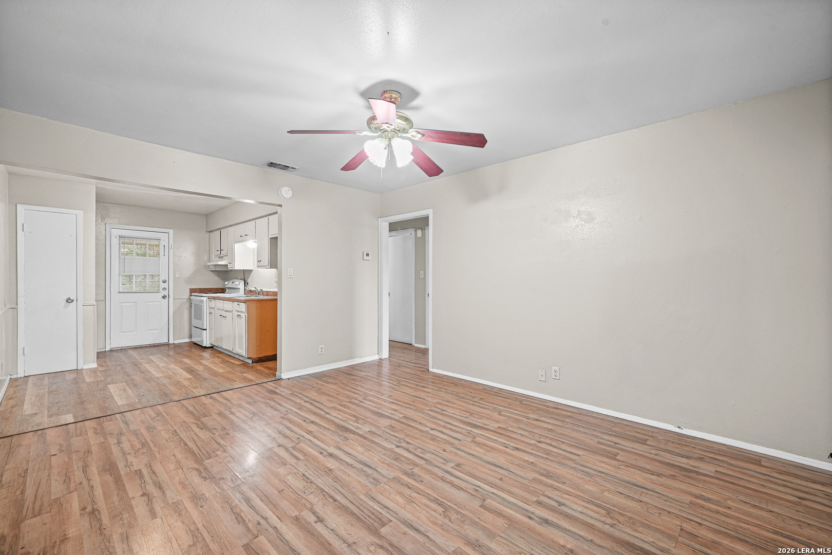 306 N Seguin Road Converse TX 78109