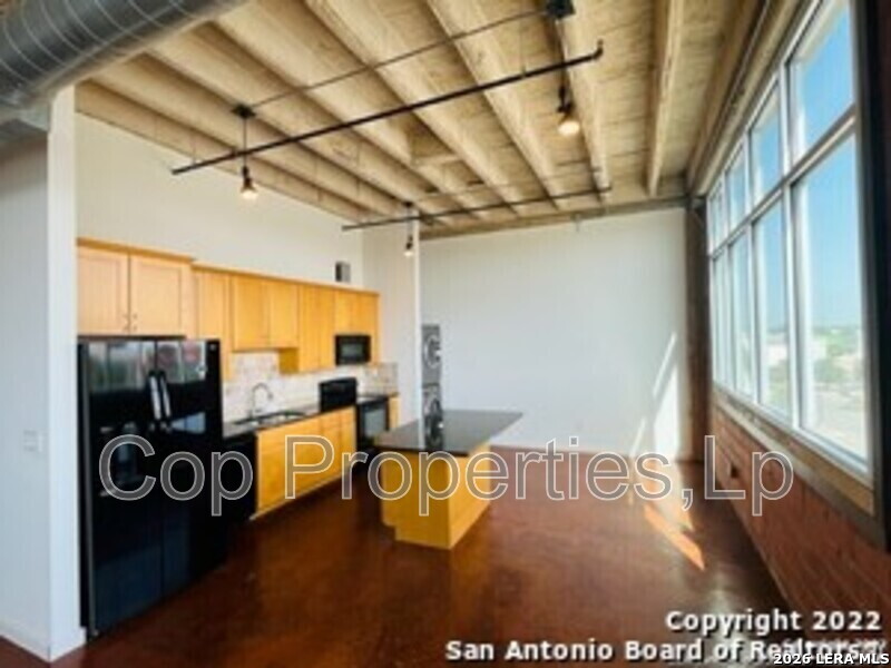 1331 S Flores Street San Antonio TX 78204