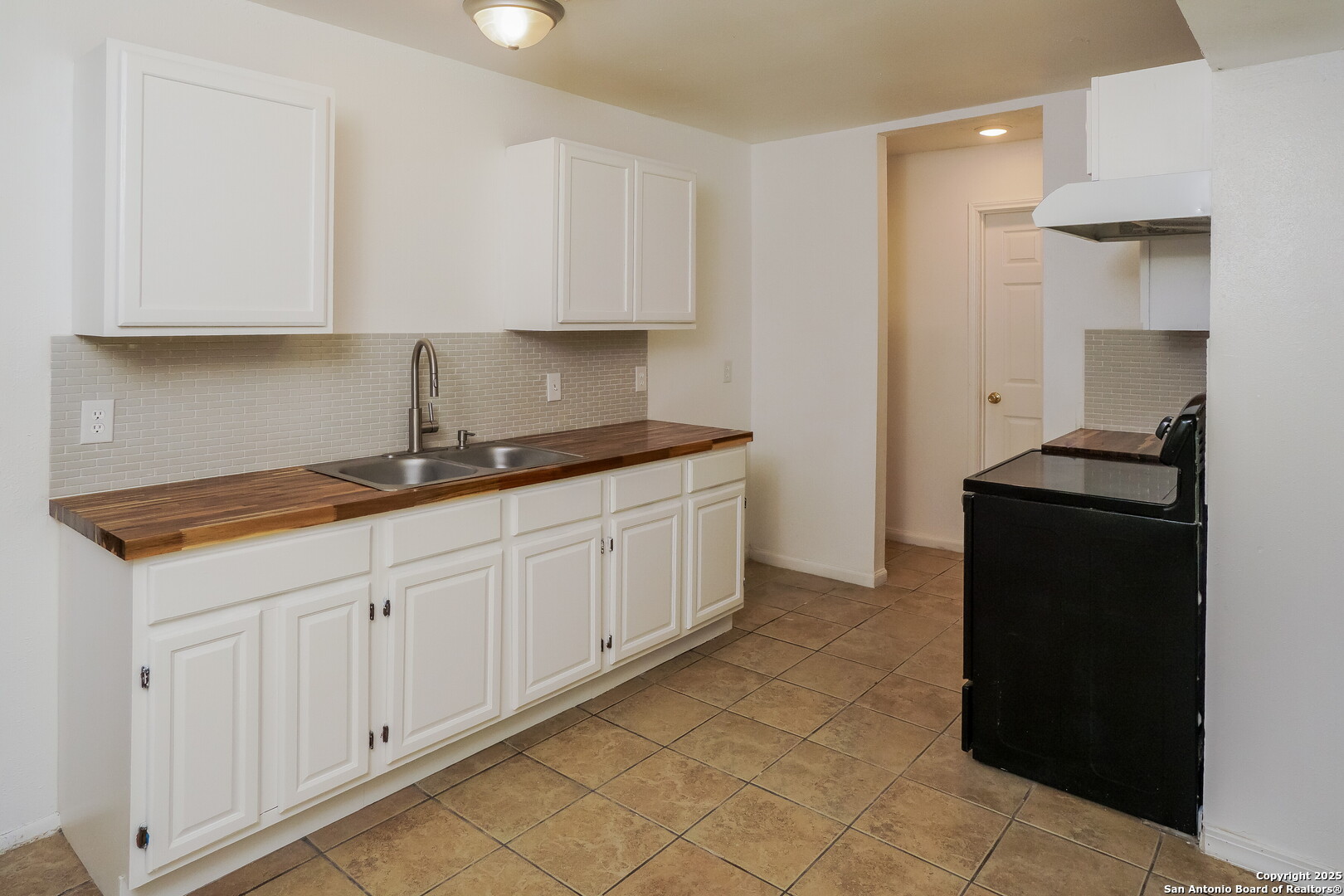 5916 Mission Sunrise San Antonio TX 78244