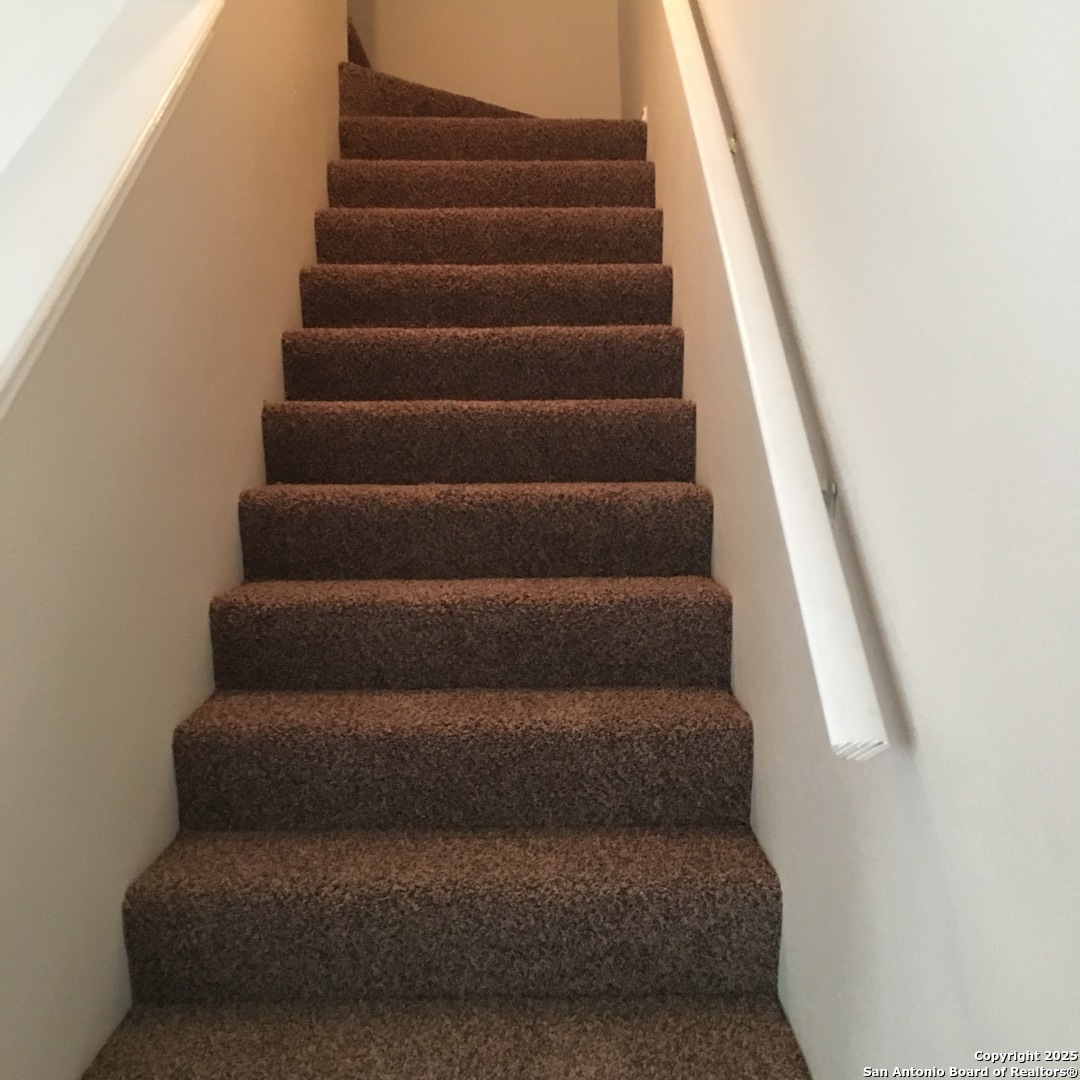 5823 Golf Bend San Antonio TX 78244