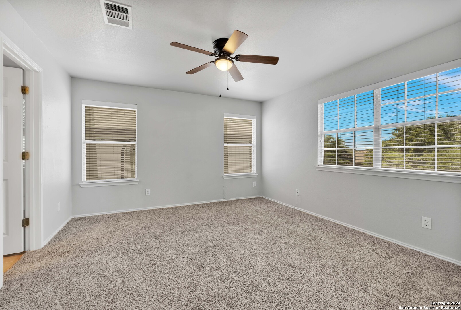 439 Dandelion Bend San Antonio TX 78245