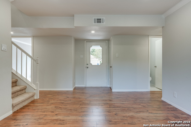 1117 White Pine San Antonio TX 78232