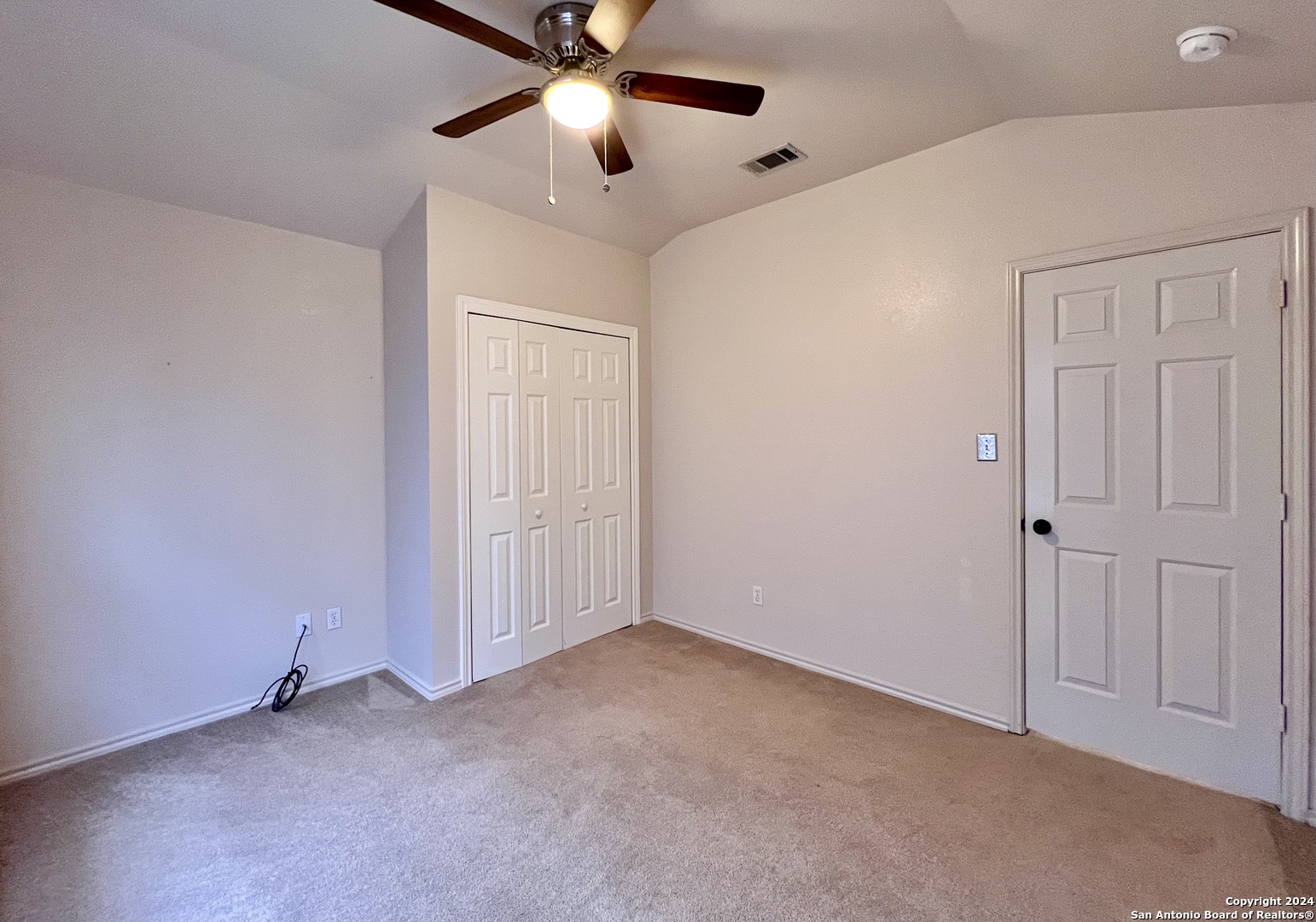 1042 Maltese Garden San Antonio TX 78260